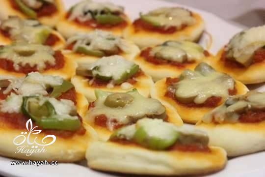 طريقة عمل Mini Pizza ( ميني بيتزا ) hayahcc_1438770403_186.jpg